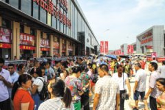 十一月气温跳崖骤降 华南城精彩持续升温 首届华南城食品采购节开幕暨国际酒店用品展示交易中心开业