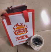 从故障到换新，华为服务全程相伴：一次跨越门店的信任传递