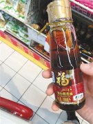 女子超市买了一瓶麻油 小票单上却是香油