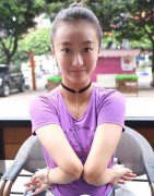 重庆这美女四肢可随意拧麻花 身怀绝技却拒绝当网红