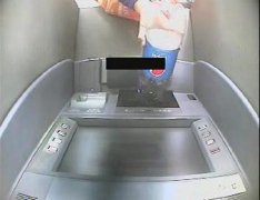 女子被骗5300元  还被忽悠往ATM机倒可乐