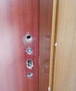 秀山四学生躲厕所吸烟被反锁1个多小时