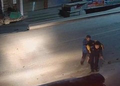 10岁女孩喝酒上瘾 在家“偷”喝白酒醉翻自己