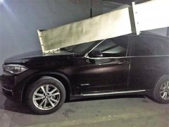 豪车被砸物业赔偿又反悔