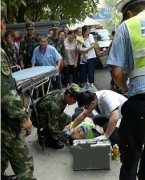 “黑车”司机为逃跑将一协警撞倒