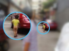 重庆一民警巡逻“拣”到一光屁股男孩