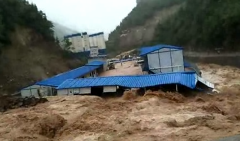 突发：奉节草堂高铁工地突遇山洪